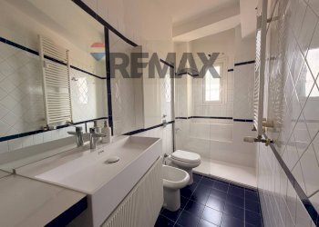 Bagno - Bilocale Via Giuseppe Govone
 
94, Milano - foto 7