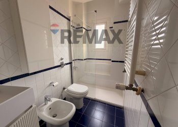 Bagno - Bilocale Via Giuseppe Govone
 
94, Milano - foto 9