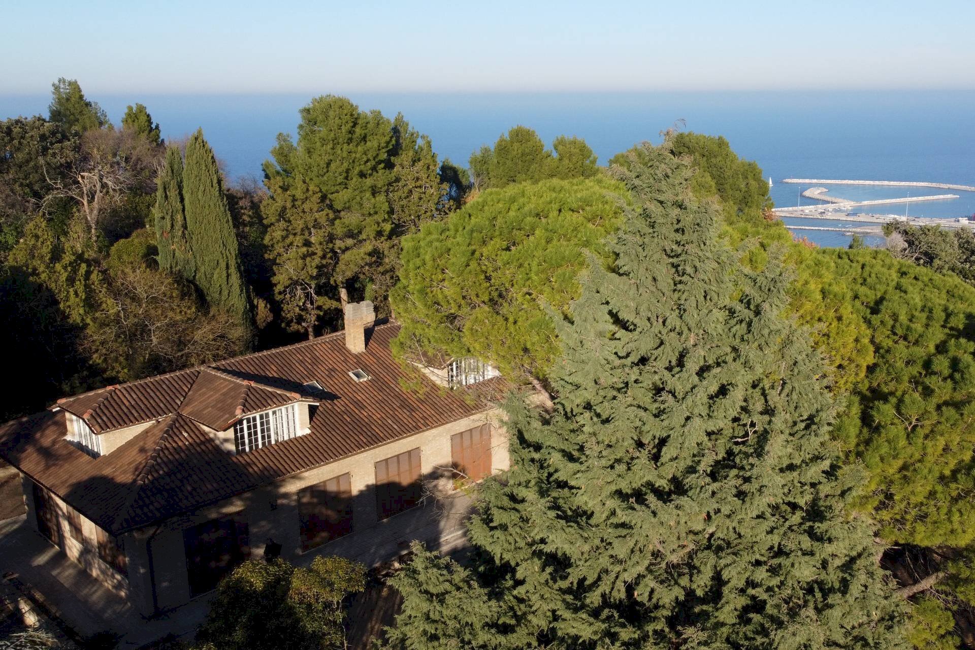 Foto 1 - Villa Str. Panoramica Adriatica
 
222, Pesaro - photo 1