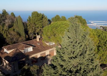 Foto 1 - Villa Str. Panoramica Adriatica
 
222, Pesaro - photo 1