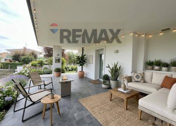Portico - Villa Via Guglielmo Marconi
 
22, Reana del Rojale - foto 9