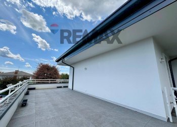 Terrazza - Villa Via Guglielmo Marconi
 
22, Reana del Rojale - foto 19