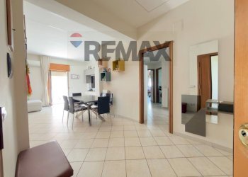 Sala da pranzo - Trilocale Corso Amedeo Di Savoia Duca D'aosta
 
210, Napoli - foto 2