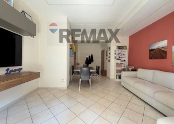Sala da pranzo - Trilocale Corso Amedeo Di Savoia Duca D'aosta
 
210, Napoli - foto 10