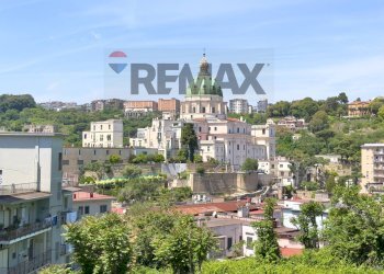 Edificio all\'aperto - Trilocale Corso Amedeo Di Savoia Duca D'aosta
 
210, Napoli - foto 16