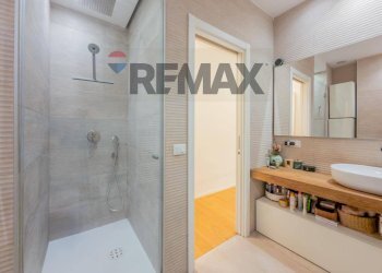 Bagno - Appartamento Via Empedocle Restivo
 
154, Palermo - foto 22