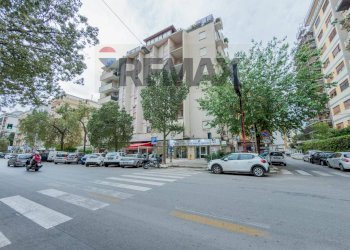 Edificio all\'aperto - Appartamento Via Empedocle Restivo
 
154, Palermo - foto 38