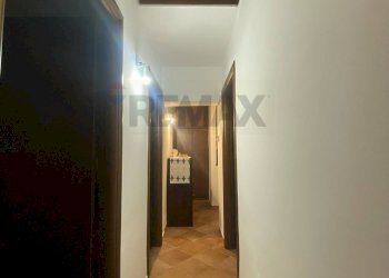 Hall / corridoio - Apartment Via Giuseppe Orlando
 
11, Cinisi - photo 26