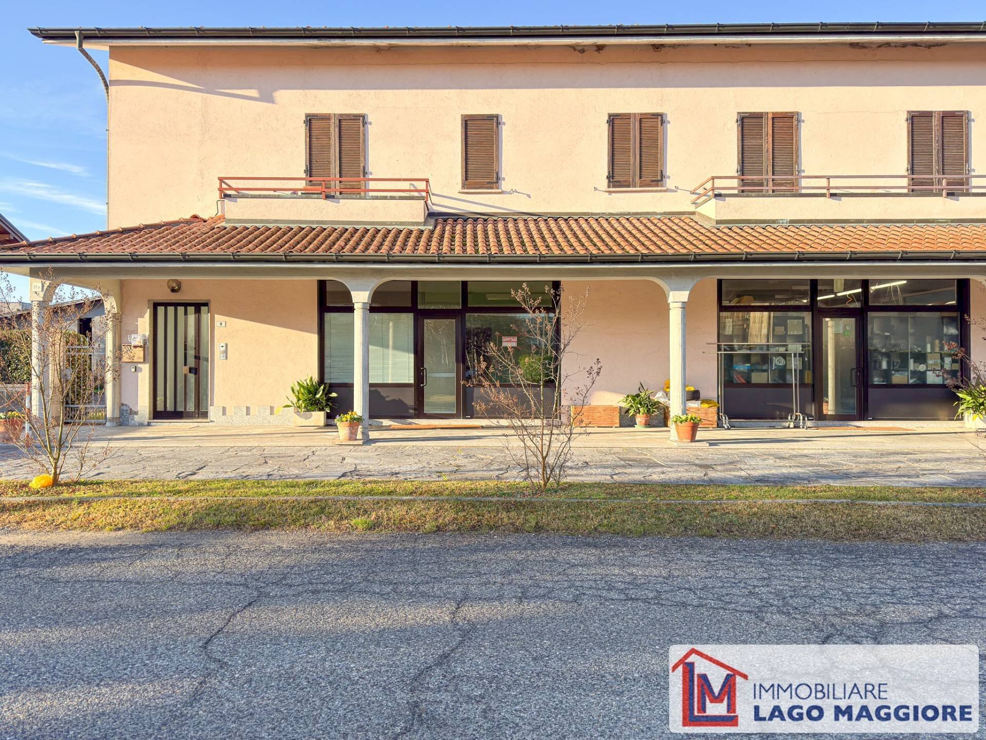 Foto 1 - Negozio Via Lavandè
 
6, Monvalle - foto 1