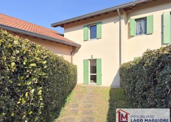 Foto 3 - Villa a Schiera Via Milano
 
1037, Ispra - foto 3