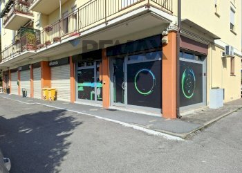 Edificio all\'aperto - Locale Commerciale Via Treviso
48, Silea - foto 1