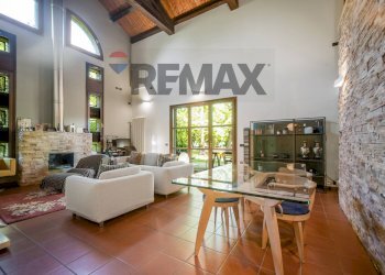 Sala da pranzo - Villa via Quercia
 
130, Cavezzo - photo 22