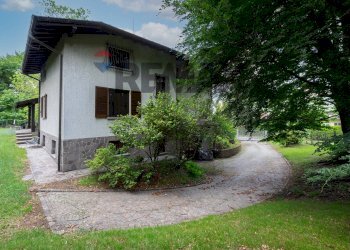 Casa all\'aperto - Villa VIA GIUSEPPE GARIBALDI
 
9, Orino - foto 25