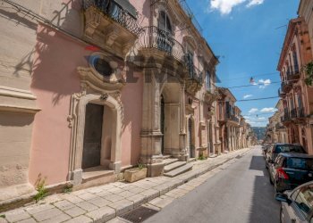Edificio all\'aperto - Independent house Via Ecce Homo
 
133, Ragusa - photo 2