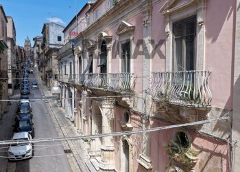 Edificio all\'aperto - Independent house Via Ecce Homo
 
133, Ragusa - photo 35