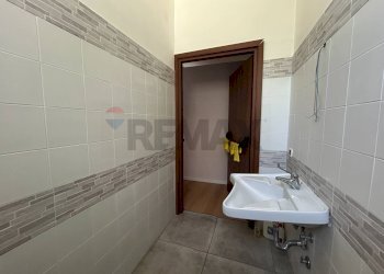 Bagno - Commercial Premises via firenze
 
23, Nettuno - photo 20