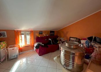 Camera / camera da letto - Villa via frassine
15, Aprilia - foto 32
