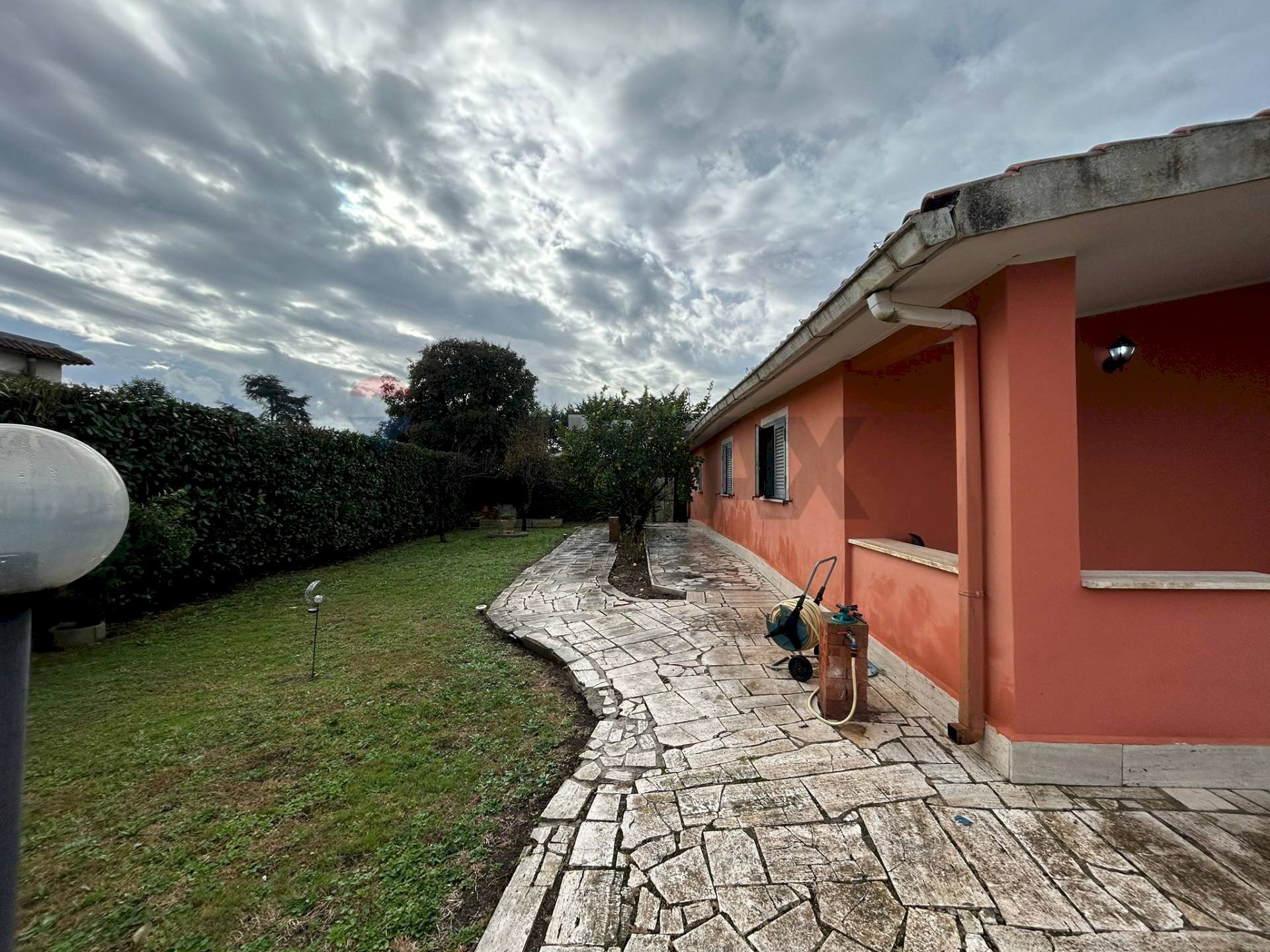 Giardino - Villa via della primavera
45, Aprilia - foto 2