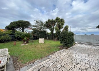 Giardino - Villa via della primavera
45, Aprilia - foto 17