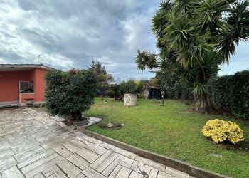 Giardino - Villa via della primavera
45, Aprilia - foto 18