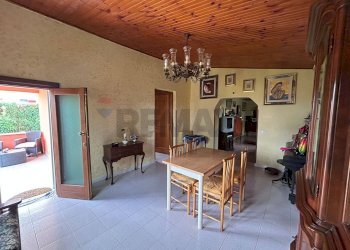 Sala da pranzo - Villa via della primavera
45, Aprilia - foto 27