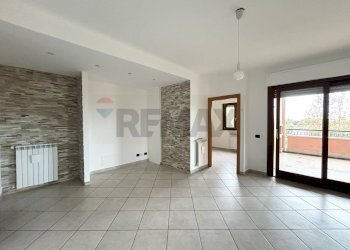 Stanza vuota - Four-room apartment Via Piemonte
 
83, Aprilia - photo 2