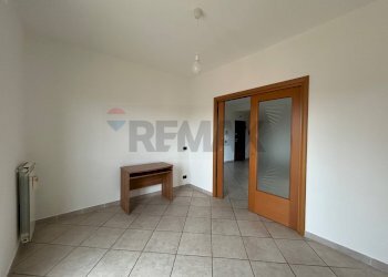 Stanza vuota - Four-room apartment Via Piemonte
 
83, Aprilia - photo 12