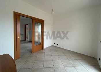 Stanza vuota - Four-room apartment Via Piemonte
 
83, Aprilia - photo 13
