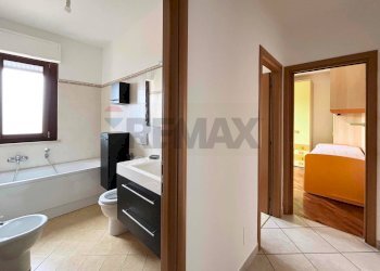 Bagno - Four-room apartment Via Piemonte
 
83, Aprilia - photo 14