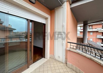 Balcone - Four-room apartment Via Piemonte
 
83, Aprilia - photo 29