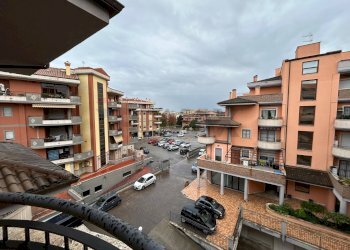 Edificio all\'aperto - Four-room apartment Via Piemonte
 
83, Aprilia - photo 30