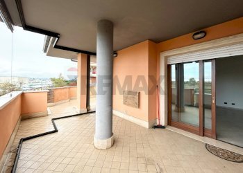 Terrazza - Four-room apartment Via Piemonte
 
83, Aprilia - photo 34