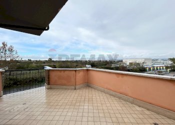Terrazza - Four-room apartment Via Piemonte
 
83, Aprilia - photo 42