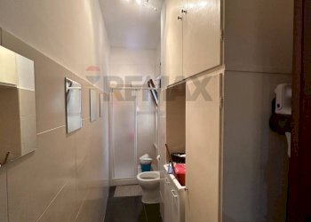 Bagno - Three-room apartment Via Delle Margherite
 
23, Aprilia - photo 10