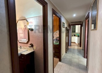 Hall / corridoio - Three-room apartment Via Delle Margherite
 
23, Aprilia - photo 18