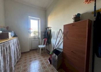 Camera / camera da letto - Villa Via Gran Paradiso
1, Aprilia - foto 15