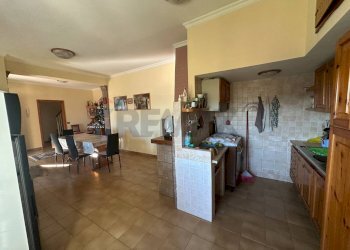 Cucina - Villa Via Gran Paradiso
1, Aprilia - foto 24
