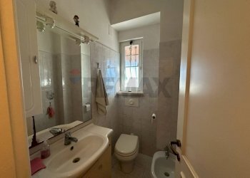 Bagno - Villa Via Gran Paradiso
1, Aprilia - foto 27