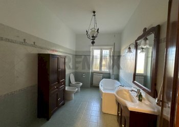 Bagno - Villa Via Gran Paradiso
1, Aprilia - foto 37