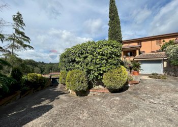 Casa all\'aperto - Casa semi indipendente via falterona
14, Aprilia - foto 3