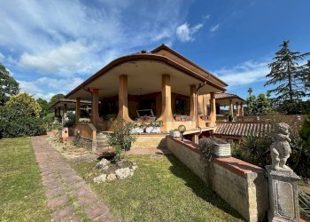 Casa all\'aperto - Casa semi indipendente via falterona
14, Aprilia - foto 18