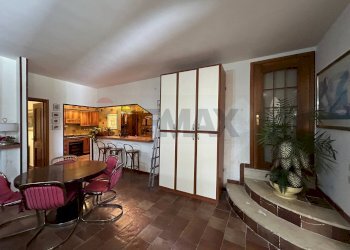 Sala da pranzo - Casa semi indipendente via falterona
14, Aprilia - foto 122