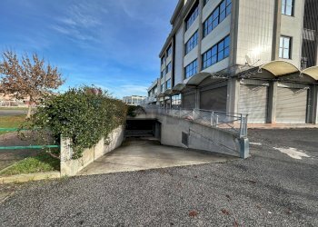 Edificio all\'aperto - Box via mozart
 
52, Aprilia - photo 4