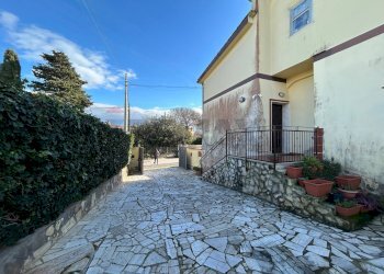 Casa all\'aperto - Four-room apartment Via dei Canarini
 
1 A, Aprilia - photo 7