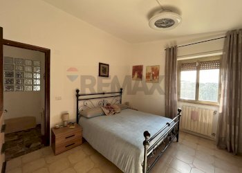 Camera / camera da letto - Four-room apartment Via dei Canarini
 
1 A, Aprilia - photo 35