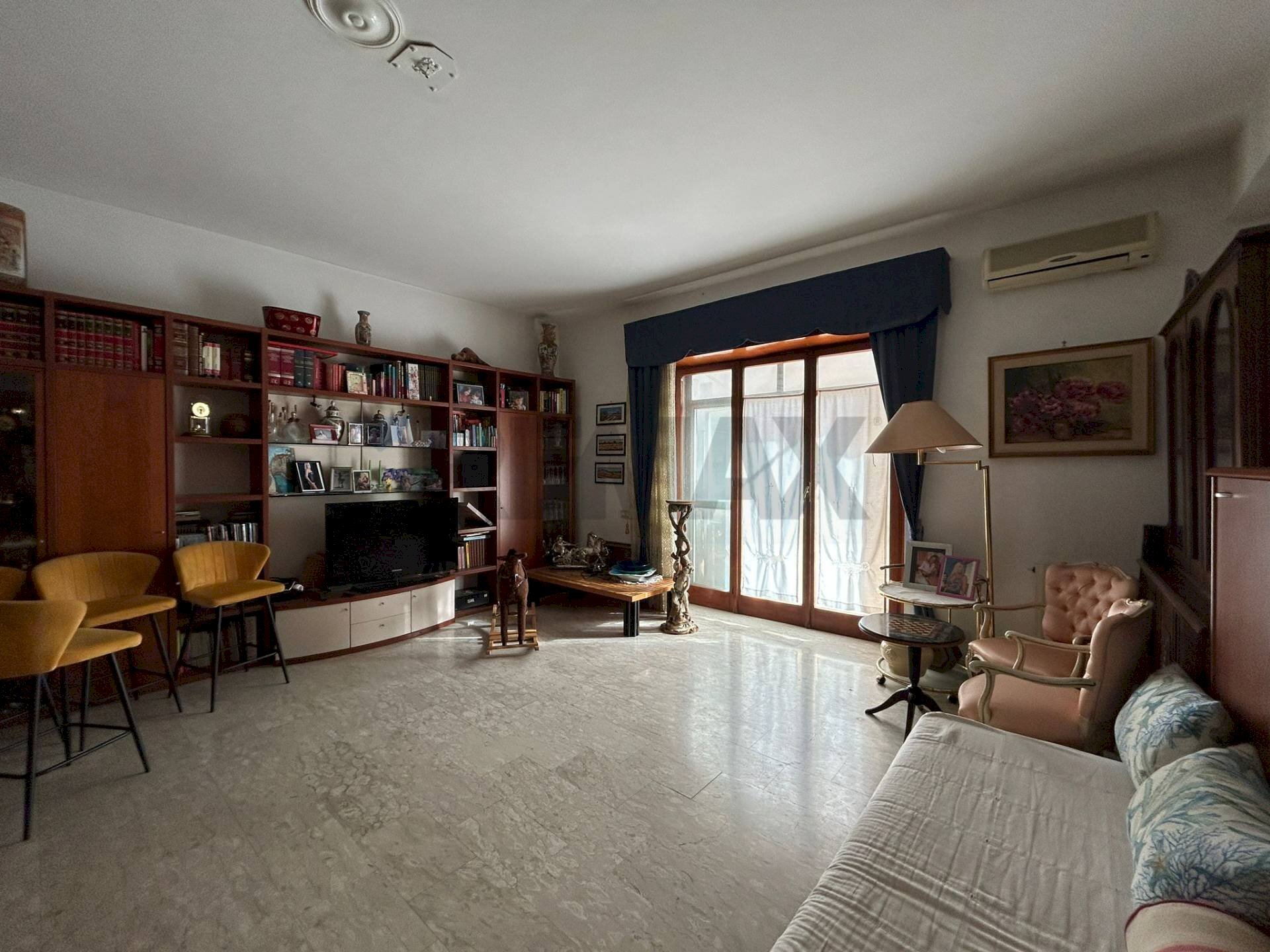 Soggiorno - Trilocale via degli oleandri
 
42, Aprilia - foto 1