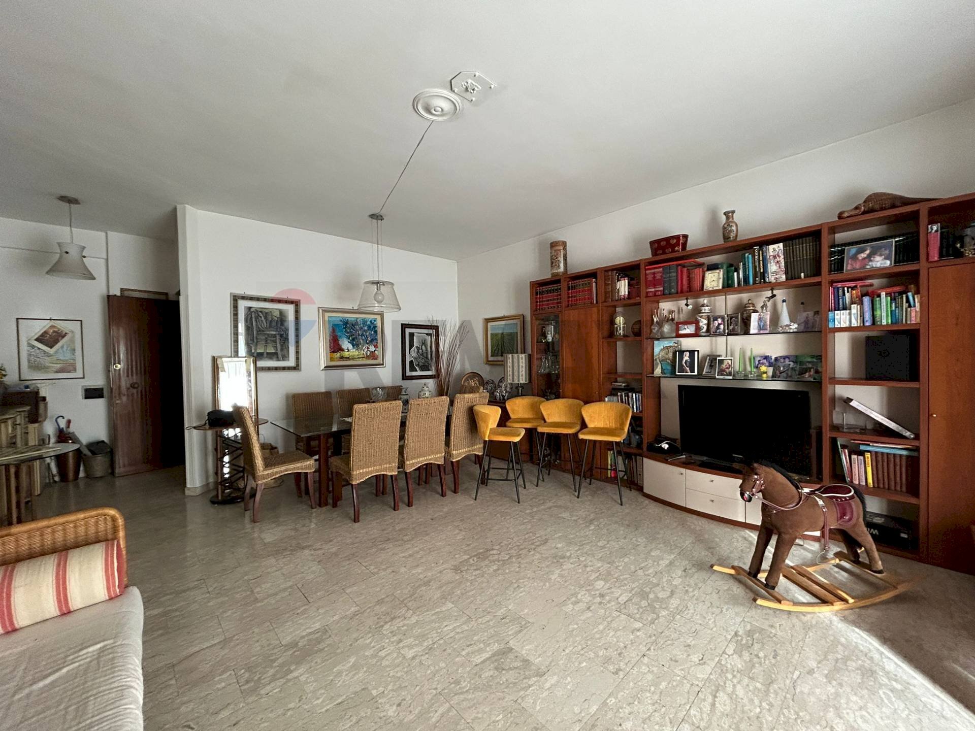 Sala da pranzo - Trilocale via degli oleandri
 
42, Aprilia - foto 3