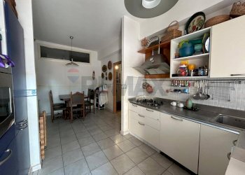 Cucina - Trilocale via degli oleandri
 
42, Aprilia - foto 14
