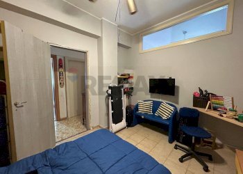 Camera / camera da letto - Trilocale via degli oleandri
 
42, Aprilia - foto 18