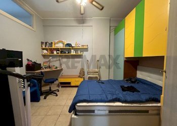 Camera / camera da letto - Trilocale via degli oleandri
 
42, Aprilia - foto 19